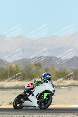 media/Oct-30-2025-Racers Edge (Thu) [[dabbdaf680]]/3-B Group/Session 5 (Turn 6)/